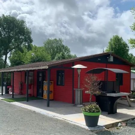 Mobil Avec Terrasse - 4 Pers. - Api-1-52-2122 Verruyes